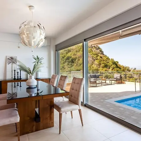Aigli Luxury - Panoramic Seaview Retreat *