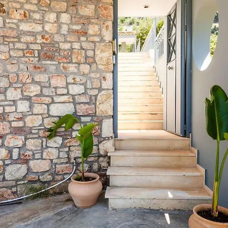 Aigli Luxury - Panoramic Seaview Retreat Verga Kalamata