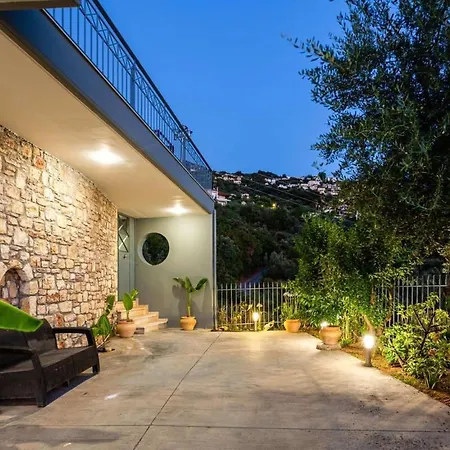 Aigli Luxury - Panoramic Seaview Retreat Verga Kalamata